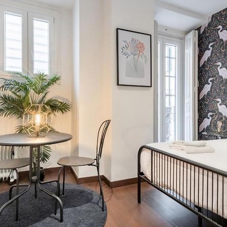2 Bedrooms 2 Bathrooms Furnished - Malasana - Bright Stylish - Mintystay Μαδρίτη Εξωτερικό φωτογραφία