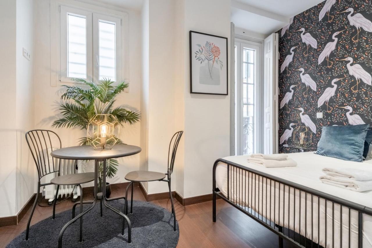 2 Bedrooms 2 Bathrooms Furnished - Malasana - Bright Stylish - Mintystay Μαδρίτη Εξωτερικό φωτογραφία
