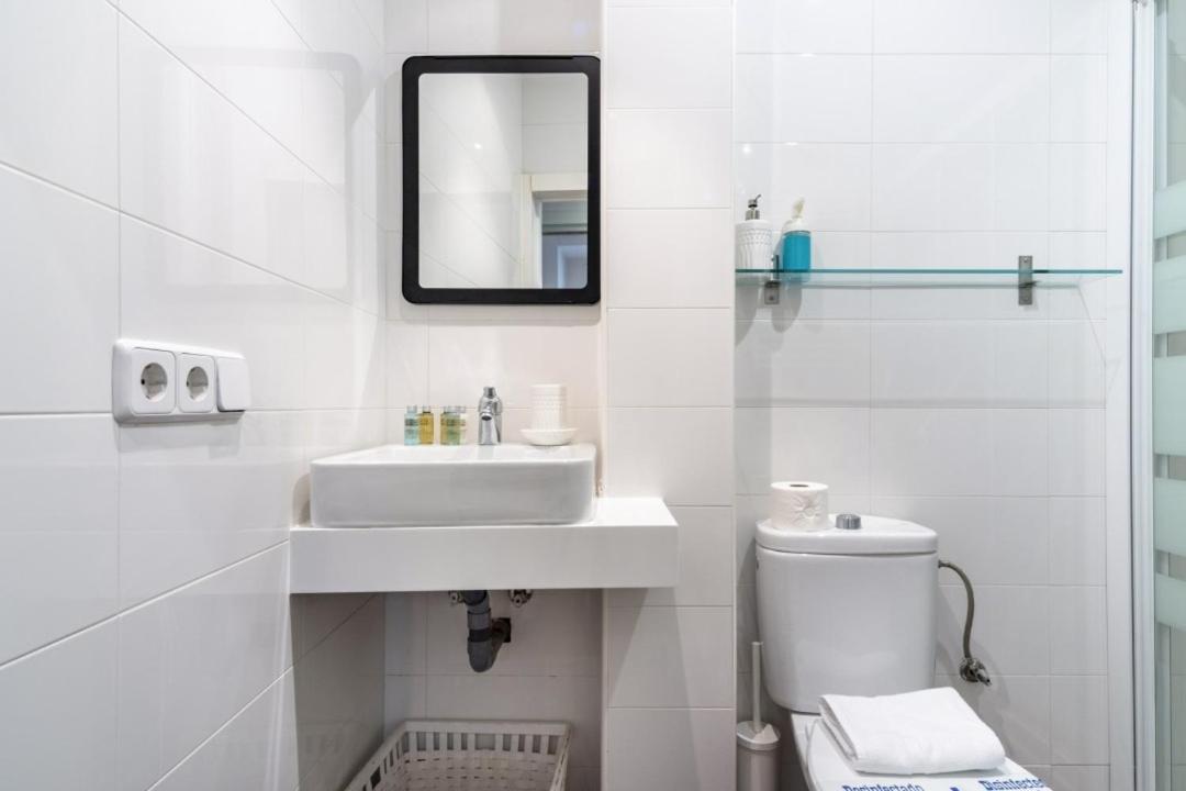 2 Bedrooms 2 Bathrooms Furnished - Malasana - Bright Stylish - Mintystay Μαδρίτη Εξωτερικό φωτογραφία
